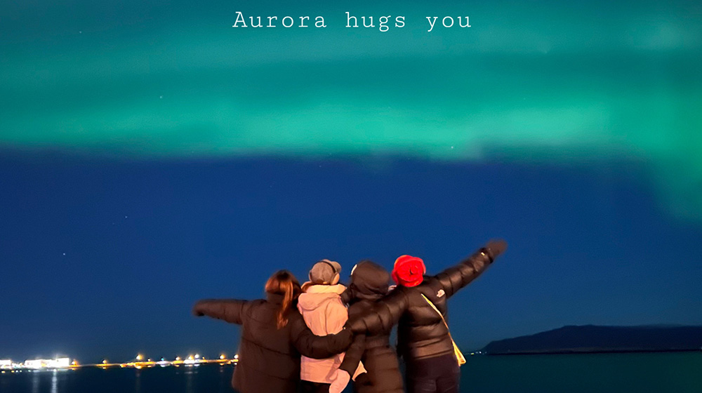 AURORA HUGS YOU<br>-緑の光とあの子の涙-